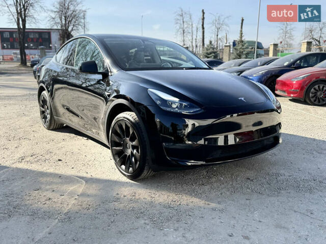 Черный Тесла Model Y, объемом двигателя 0 л и пробегом 1 тыс. км за 37500 $, фото 2 на Automoto.ua