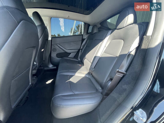Чорний Тесла Model Y, об'ємом двигуна 0 л та пробігом 10 тис. км за 32200 $, фото 8 на Automoto.ua