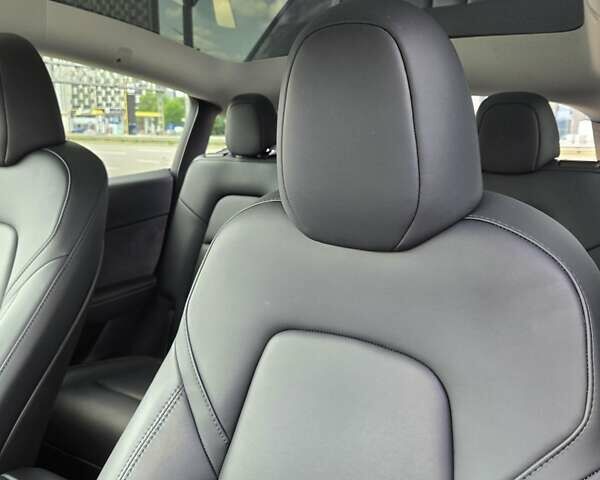 Чорний Тесла Model Y, об'ємом двигуна 0 л та пробігом 56 тис. км за 32000 $, фото 8 на Automoto.ua