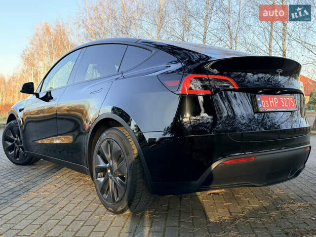 Черный Тесла Model Y, объемом двигателя 0 л и пробегом 4 тыс. км за 29800 $, фото 10 на Automoto.ua