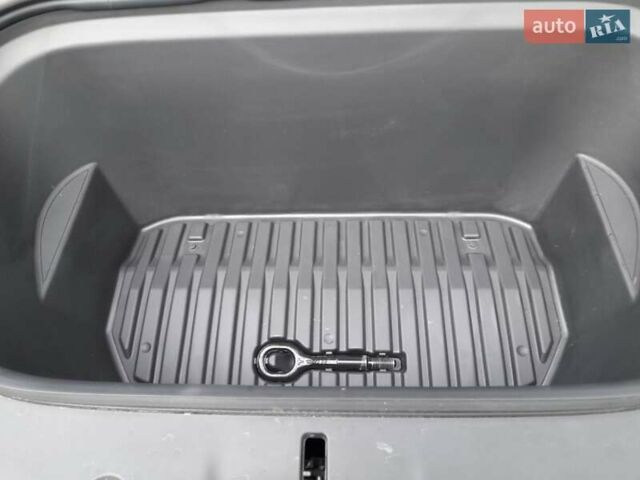 Черный Тесла Model Y, объемом двигателя 0 л и пробегом 21 тыс. км за 29000 $, фото 10 на Automoto.ua