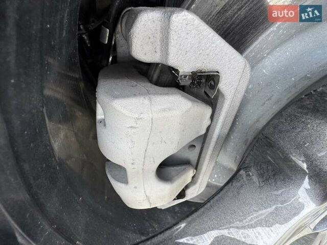 Черный Тесла Model Y, объемом двигателя 0 л и пробегом 14 тыс. км за 27500 $, фото 20 на Automoto.ua