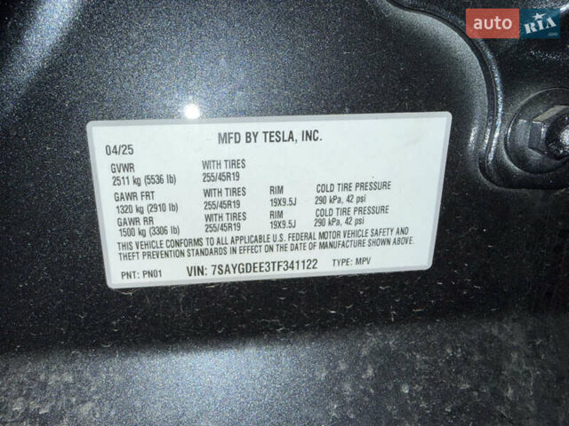 Черный Тесла Model Y, объемом двигателя 0 л и пробегом 24 тыс. км за 29700 $, фото 4 на Automoto.ua