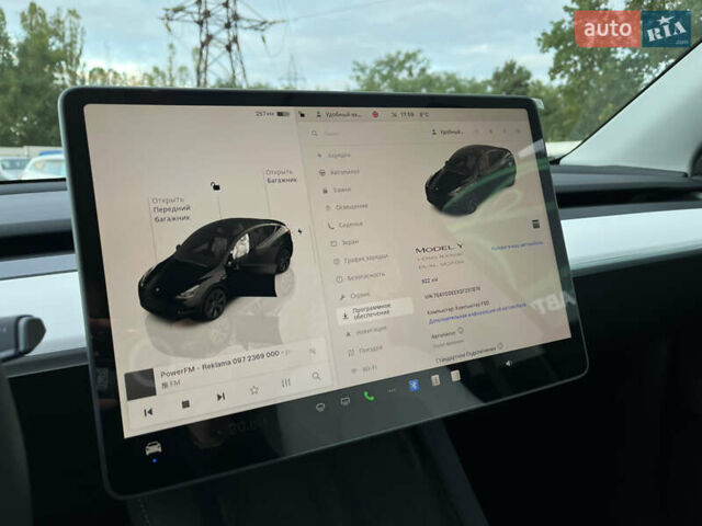 Черный Тесла Model Y, объемом двигателя 0 л и пробегом 1 тыс. км за 36000 $, фото 22 на Automoto.ua