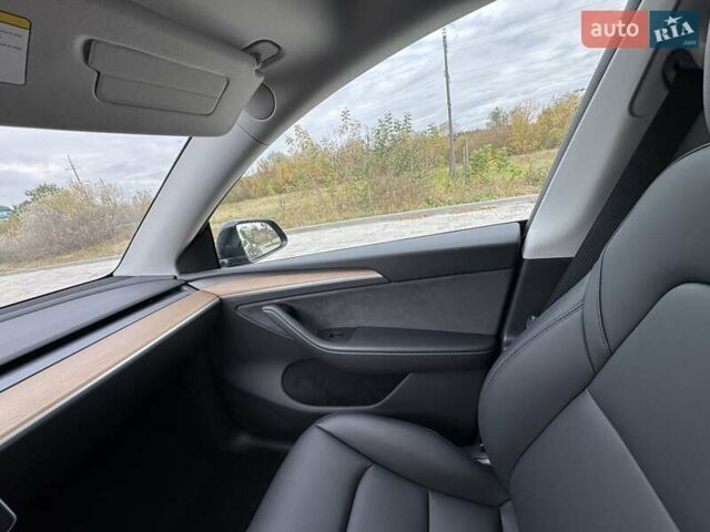 Черный Тесла Model Y, объемом двигателя 0 л и пробегом 14 тыс. км за 27500 $, фото 13 на Automoto.ua