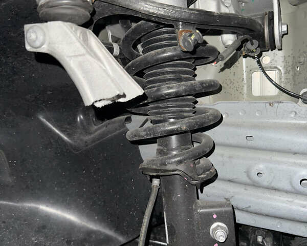 Черный Тесла Model Y, объемом двигателя 0 л и пробегом 24 тыс. км за 29700 $, фото 7 на Automoto.ua