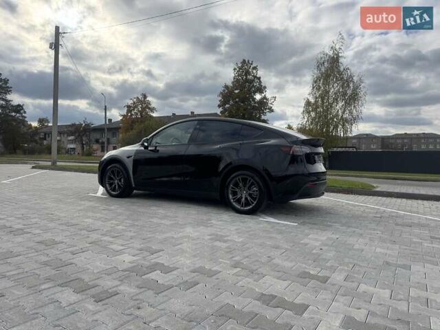 Черный Тесла Model Y, объемом двигателя 0 л и пробегом 14 тыс. км за 27500 $, фото 47 на Automoto.ua