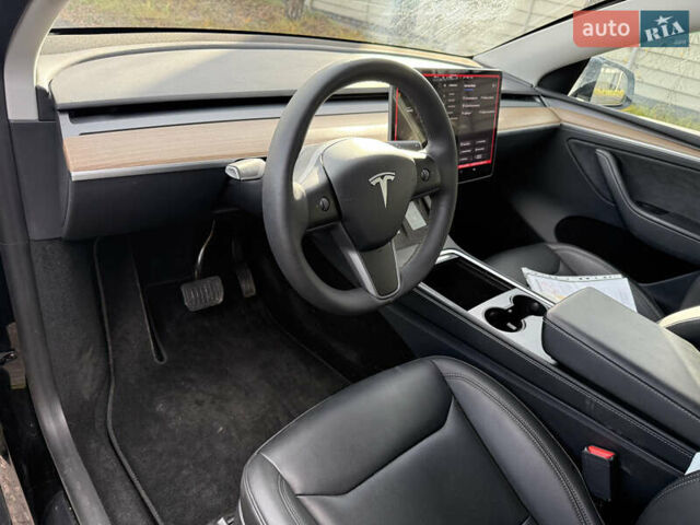 Черный Тесла Model Y, объемом двигателя 0 л и пробегом 70 тыс. км за 14900 $, фото 8 на Automoto.ua