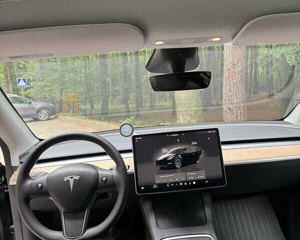 Черный Тесла Model Y, объемом двигателя 0 л и пробегом 16 тыс. км за 34500 $, фото 11 на Automoto.ua