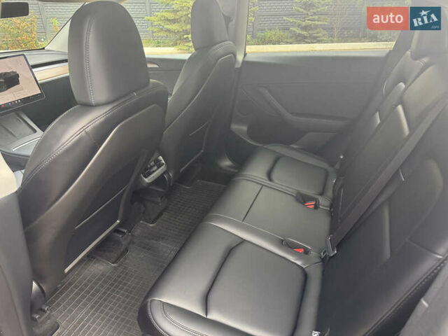 Чорний Тесла Model Y, об'ємом двигуна 0 л та пробігом 15 тис. км за 33000 $, фото 11 на Automoto.ua