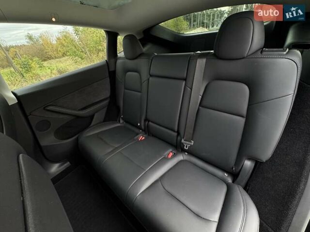 Черный Тесла Model Y, объемом двигателя 0 л и пробегом 14 тыс. км за 27500 $, фото 11 на Automoto.ua