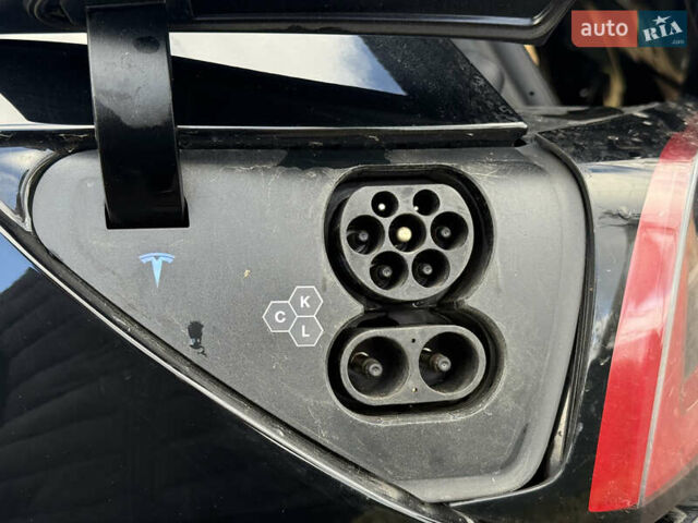 Черный Тесла Model Y, объемом двигателя 0 л и пробегом 70 тыс. км за 14900 $, фото 7 на Automoto.ua