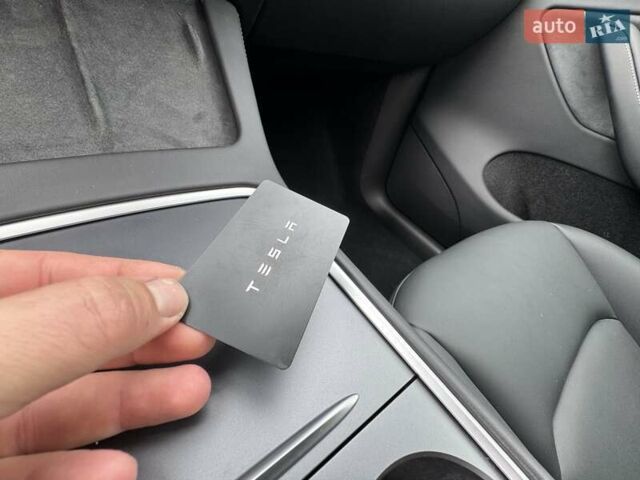 Черный Тесла Model Y, объемом двигателя 0 л и пробегом 14 тыс. км за 27500 $, фото 15 на Automoto.ua