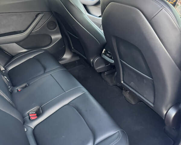 Коричневый Тесла Model Y, объемом двигателя 0 л и пробегом 84 тыс. км за 24990 $, фото 23 на Automoto.ua