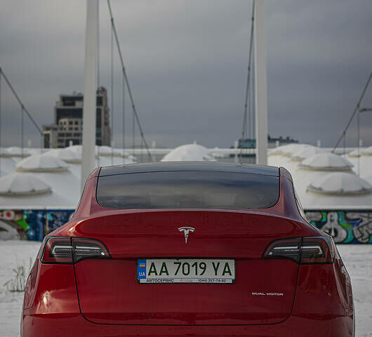 Красный Тесла Model Y, объемом двигателя 0 л и пробегом 14 тыс. км за 59999 $, фото 29 на Automoto.ua