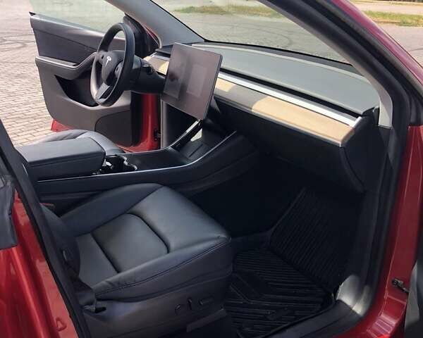 Червоний Тесла Model Y, об'ємом двигуна 0 л та пробігом 100 тис. км за 23000 $, фото 1 на Automoto.ua