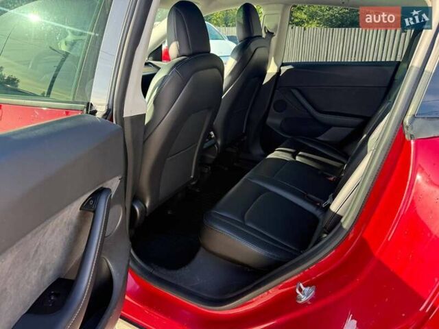 Красный Тесла Model Y, объемом двигателя 0 л и пробегом 139 тыс. км за 20300 $, фото 7 на Automoto.ua