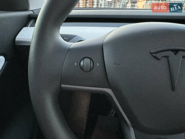 Червоний Тесла Model Y, об'ємом двигуна 0 л та пробігом 54 тис. км за 27500 $, фото 28 на Automoto.ua