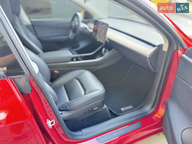 Красный Тесла Model Y, объемом двигателя 0 л и пробегом 58 тыс. км за 25500 $, фото 8 на Automoto.ua