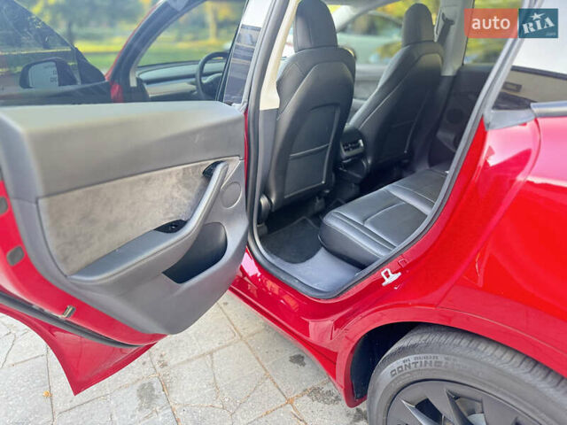 Красный Тесла Model Y, объемом двигателя 0 л и пробегом 58 тыс. км за 25500 $, фото 14 на Automoto.ua