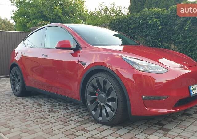 Червоний Тесла Model Y, об'ємом двигуна 0 л та пробігом 136 тис. км за 23500 $, фото 1 на Automoto.ua