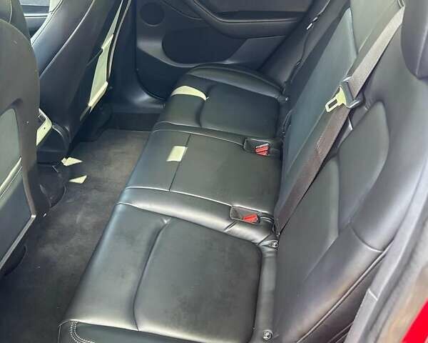 Красный Тесла Model Y, объемом двигателя 0 л и пробегом 97 тыс. км за 21300 $, фото 7 на Automoto.ua