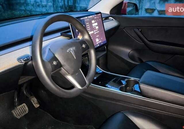 Червоний Тесла Model Y, об'ємом двигуна 0 л та пробігом 107 тис. км за 20900 $, фото 6 на Automoto.ua