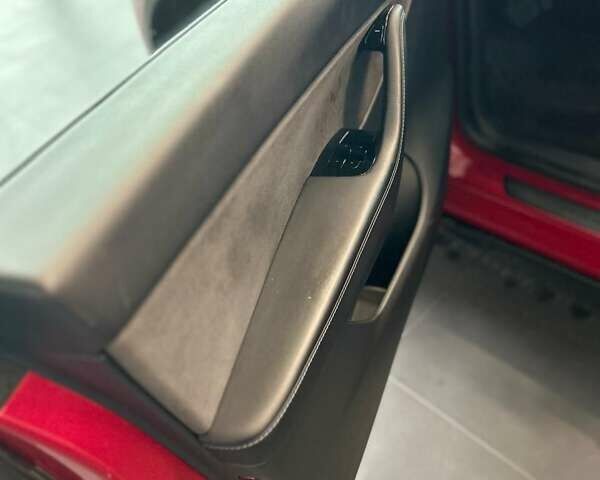 Червоний Тесла Model Y, об'ємом двигуна 0 л та пробігом 107 тис. км за 24100 $, фото 10 на Automoto.ua