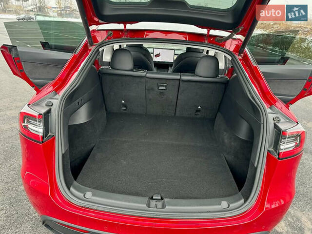 Червоний Тесла Model Y, об'ємом двигуна 0 л та пробігом 100 тис. км за 25900 $, фото 8 на Automoto.ua