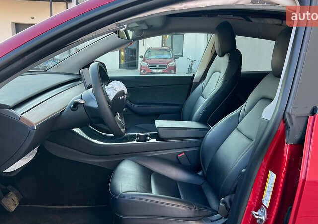 Красный Тесла Model Y, объемом двигателя 0 л и пробегом 64 тыс. км за 18400 $, фото 23 на Automoto.ua