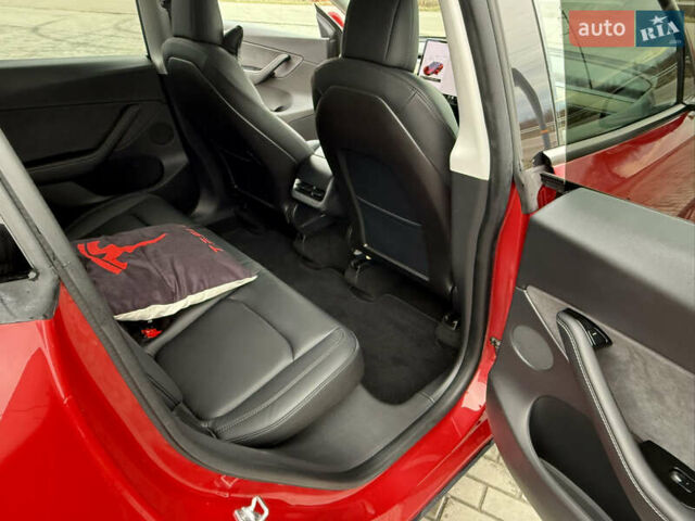 Красный Тесла Model Y, объемом двигателя 0 л и пробегом 80 тыс. км за 21500 $, фото 9 на Automoto.ua