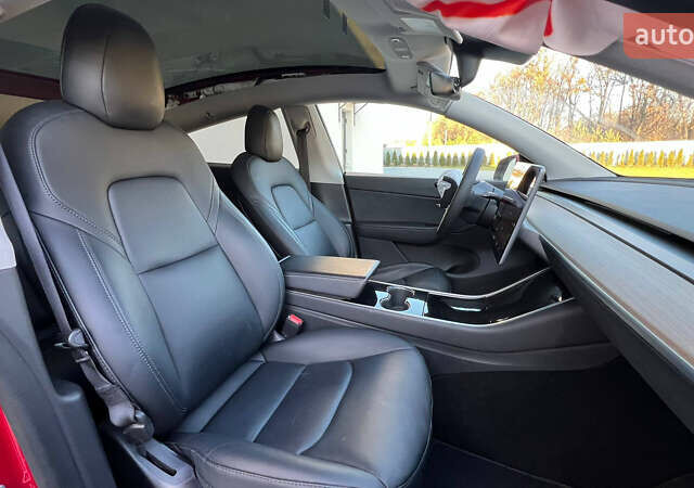 Красный Тесла Model Y, объемом двигателя 0 л и пробегом 64 тыс. км за 18400 $, фото 17 на Automoto.ua
