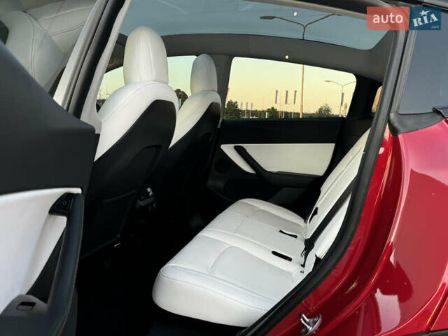 Червоний Тесла Model Y, об'ємом двигуна 0 л та пробігом 54 тис. км за 27500 $, фото 16 на Automoto.ua