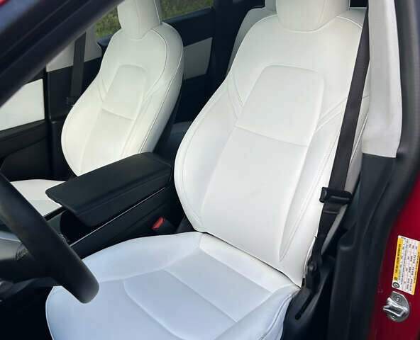 Червоний Тесла Model Y, об'ємом двигуна 0 л та пробігом 89 тис. км за 24999 $, фото 8 на Automoto.ua