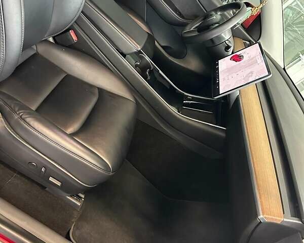 Червоний Тесла Model Y, об'ємом двигуна 0 л та пробігом 107 тис. км за 24100 $, фото 19 на Automoto.ua