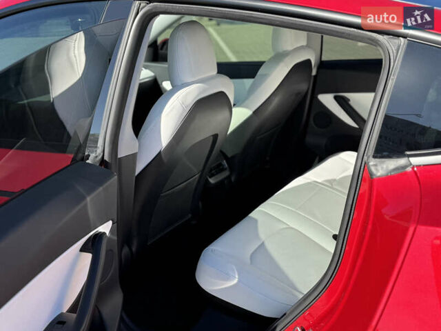 Червоний Тесла Model Y, об'ємом двигуна 0 л та пробігом 160 тис. км за 23500 $, фото 18 на Automoto.ua