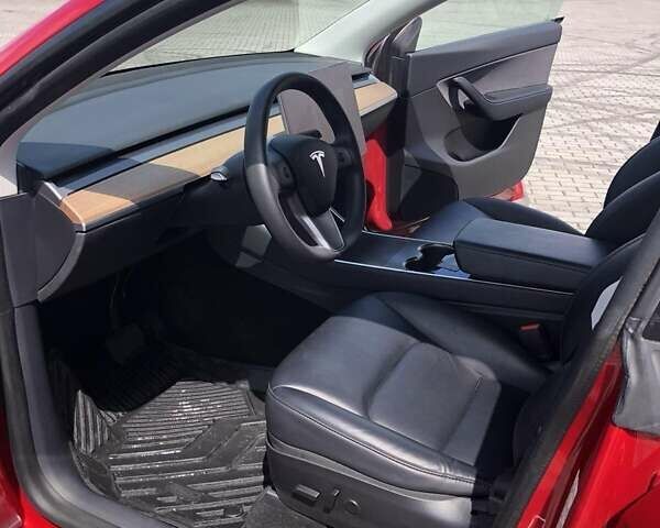 Червоний Тесла Model Y, об'ємом двигуна 0 л та пробігом 100 тис. км за 23000 $, фото 4 на Automoto.ua