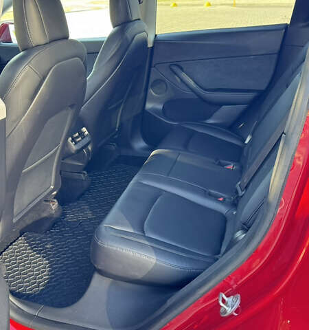 Красный Тесла Model Y, объемом двигателя 0 л и пробегом 60 тыс. км за 21200 $, фото 11 на Automoto.ua