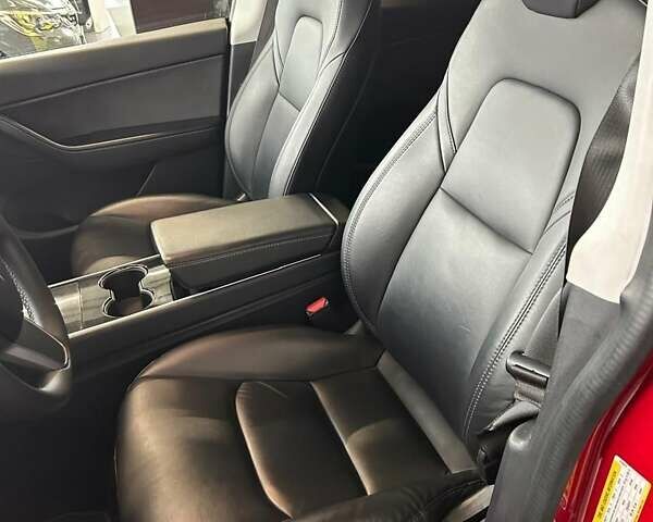 Червоний Тесла Model Y, об'ємом двигуна 0 л та пробігом 107 тис. км за 24100 $, фото 16 на Automoto.ua