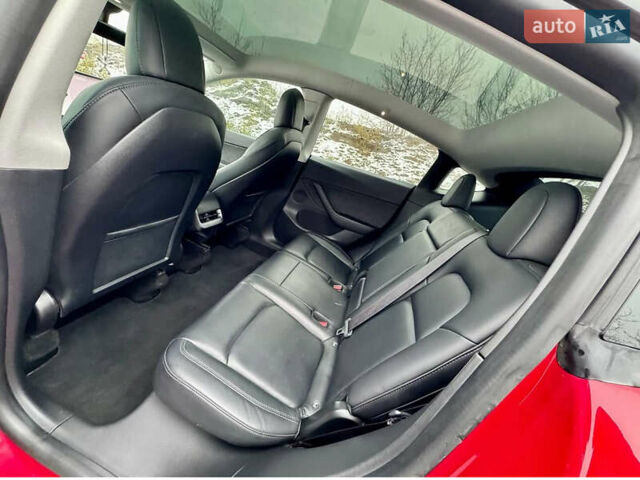 Червоний Тесла Model Y, об'ємом двигуна 0 л та пробігом 100 тис. км за 25900 $, фото 7 на Automoto.ua