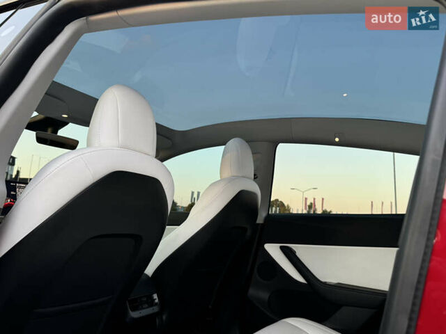 Червоний Тесла Model Y, об'ємом двигуна 0 л та пробігом 54 тис. км за 27500 $, фото 33 на Automoto.ua