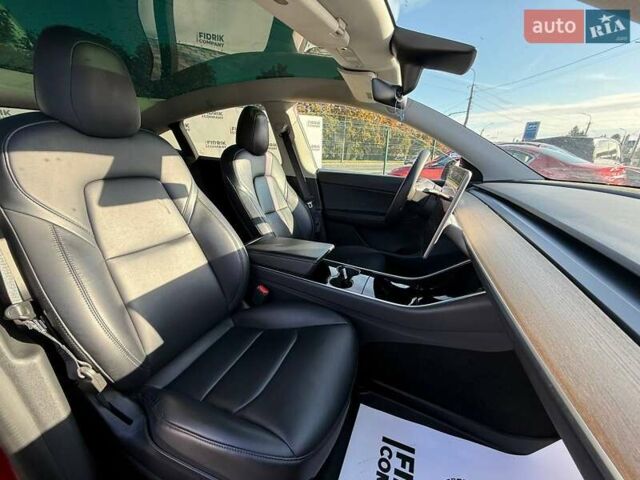 Красный Тесла Model Y, объемом двигателя 0 л и пробегом 139 тыс. км за 20300 $, фото 15 на Automoto.ua
