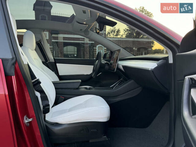 Червоний Тесла Model Y, об'ємом двигуна 0 л та пробігом 54 тис. км за 27500 $, фото 18 на Automoto.ua