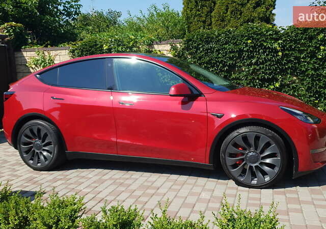 Червоний Тесла Model Y, об'ємом двигуна 0 л та пробігом 136 тис. км за 23500 $, фото 30 на Automoto.ua
