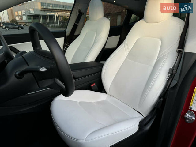 Червоний Тесла Model Y, об'ємом двигуна 0 л та пробігом 54 тис. км за 27500 $, фото 35 на Automoto.ua