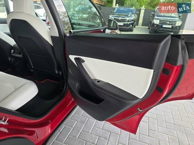 Красный Тесла Model Y, объемом двигателя 0 л и пробегом 72 тыс. км за 22999 $, фото 56 на Automoto.ua
