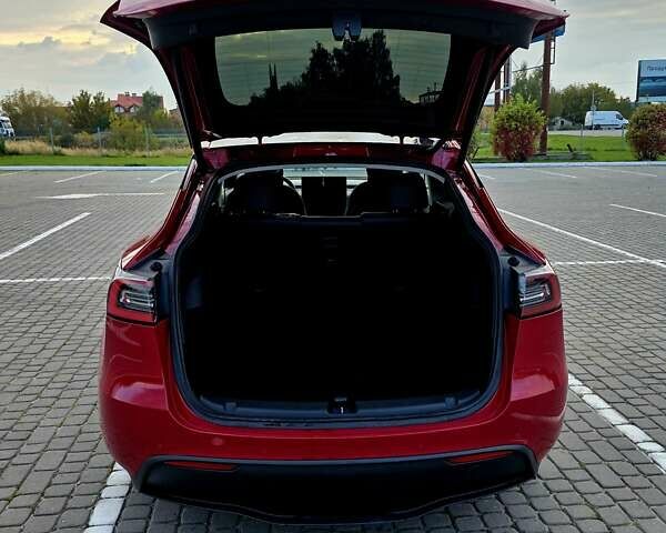 Красный Тесла Model Y, объемом двигателя 0 л и пробегом 130 тыс. км за 22900 $, фото 7 на Automoto.ua