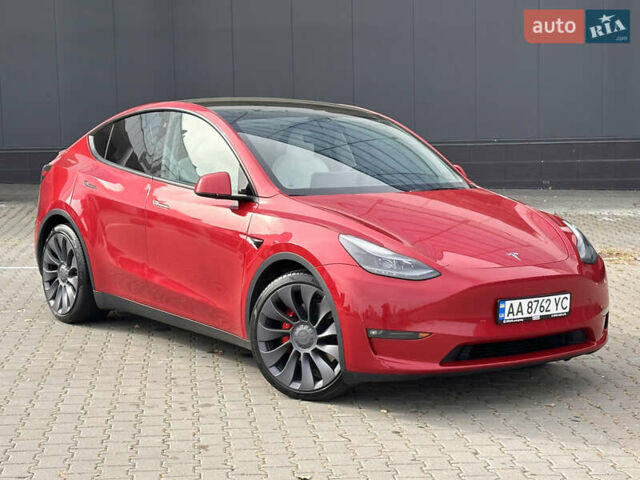 Тесла Model Y 2021 в Киеве на Automoto.ua Красный Тесла Model Y, объемом двигателя 0 л и пробегом 83 тыс. км за 24900 $, фото 1 на Automoto.ua