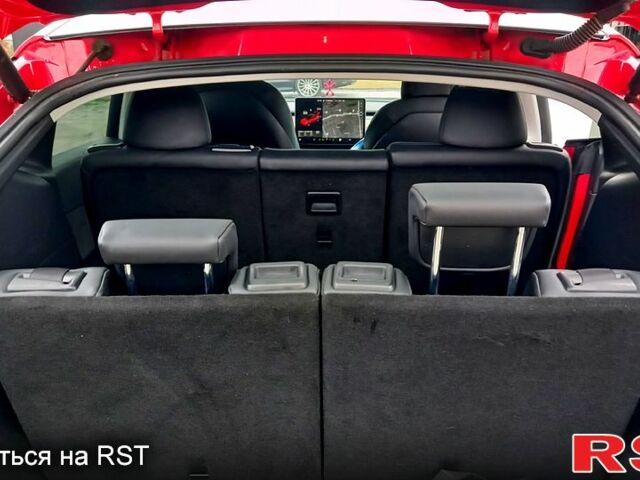 Красный Тесла Model Y, объемом двигателя 0.28 л и пробегом 150 тыс. км за 25500 $, фото 9 на Automoto.ua