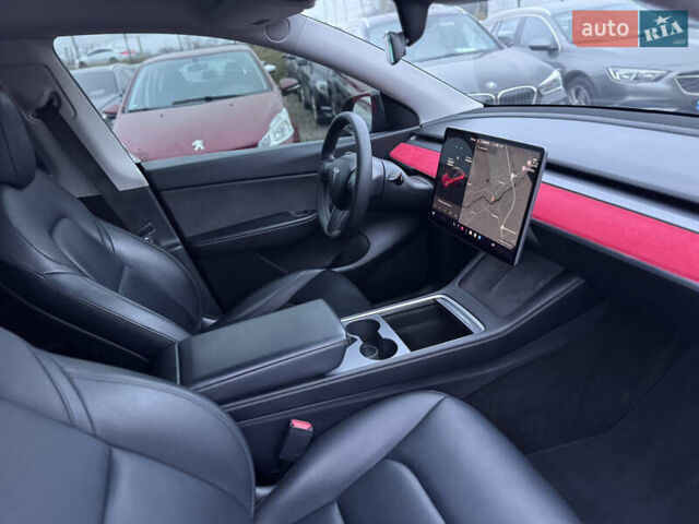 Красный Тесла Model Y, объемом двигателя 0 л и пробегом 85 тыс. км за 23500 $, фото 41 на Automoto.ua